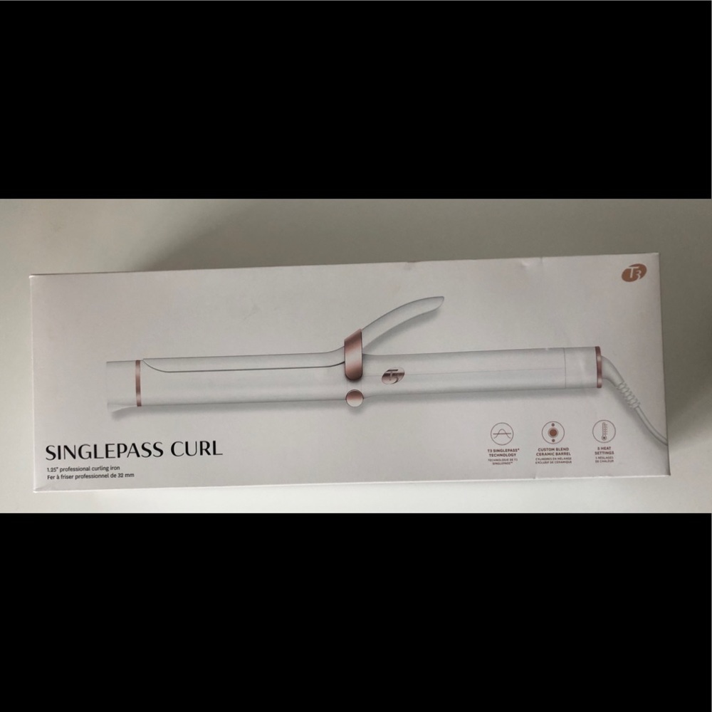 T3 single-pass curling iron 1.25” - never used